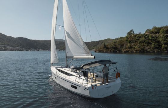 Bavaria C38 Coconut