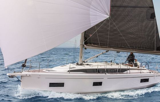 Bavaria C38 Eleven