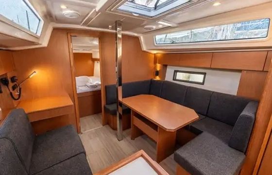 Bavaria C38 Ithakiss