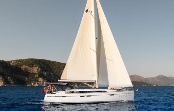 Bavaria C42 Donuha
