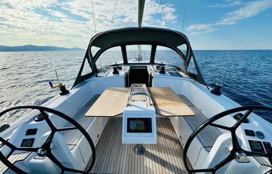 Bavaria C42 Ermis