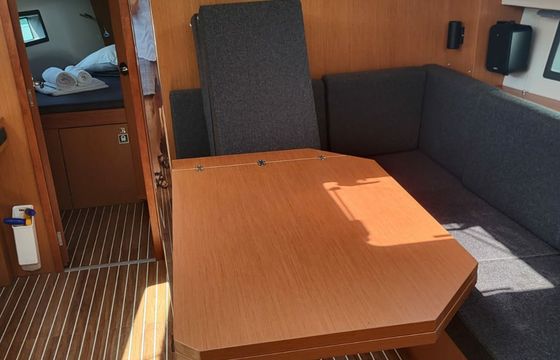 Bavaria C42 Harmonia
