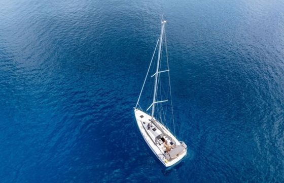 Bavaria C42 Everlong