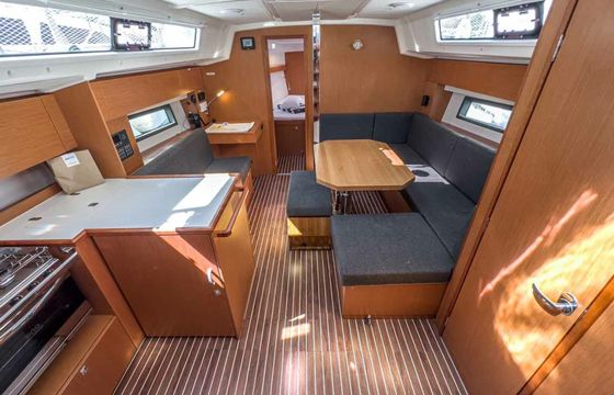 Bavaria C42 Fraulein Nora