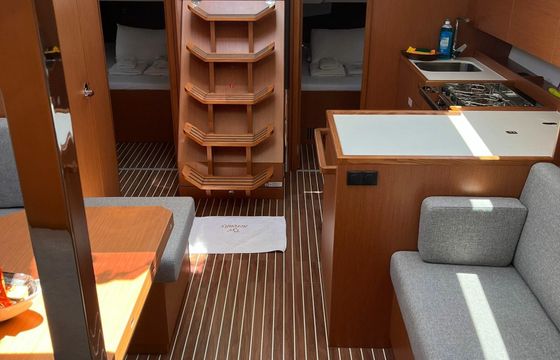 Bavaria C42 Juju