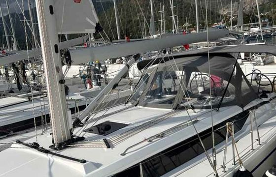 Bavaria C42 Nava