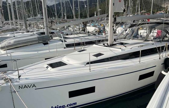 Bavaria C42 Nava