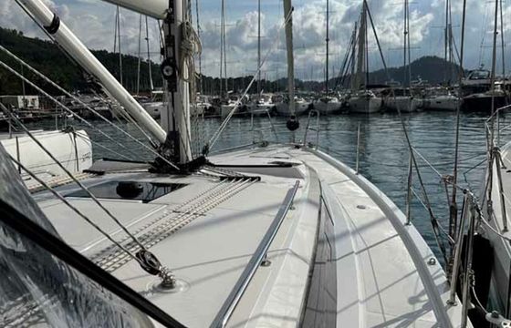 Bavaria C42 Nava
