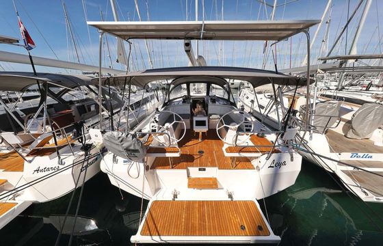 Bavaria C42 Leya