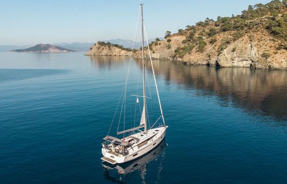 Bavaria C42 Nomad