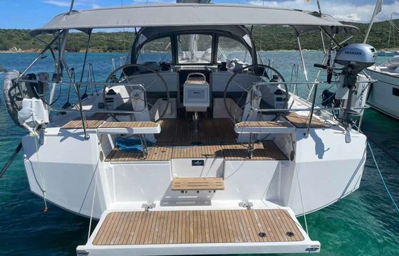 Bavaria C42 Paella