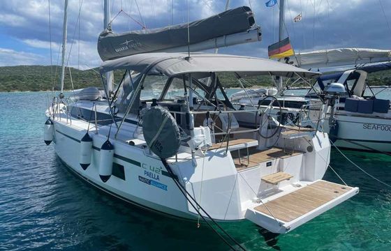 Bavaria C42 Paella