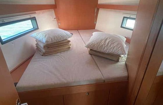 Bavaria C42 Paella