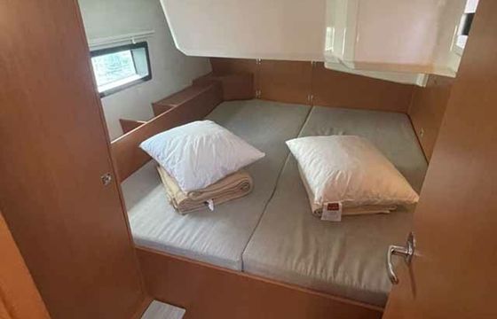 Bavaria C42 Paella