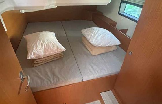 Bavaria C42 Paella