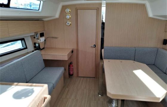 Bavaria C42 Val