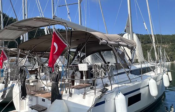 Bavaria C42 Sail Scorpius