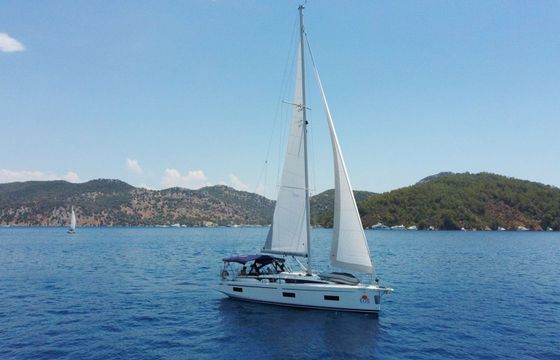Bavaria C42 Selene