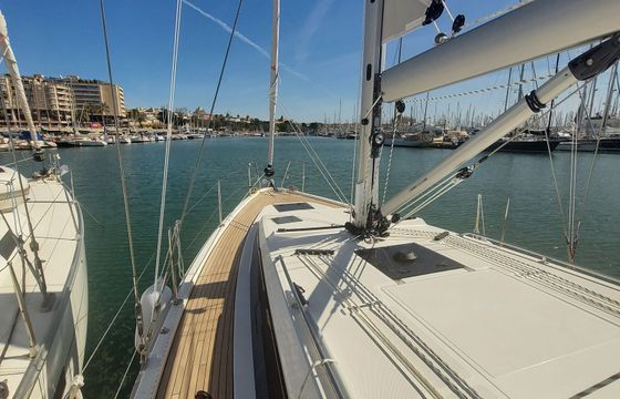 Bavaria C38 Levante