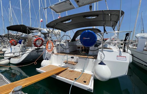 Bavaria C42 Summertime