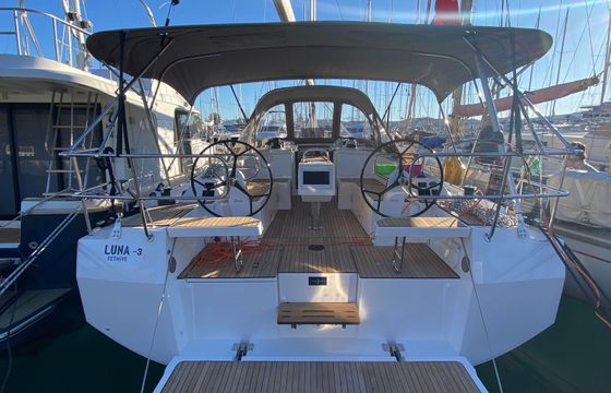 Bavaria C38 Luna 3