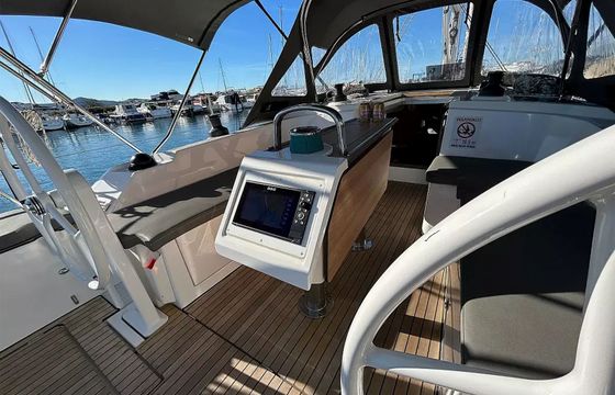 Bavaria C38 Asterix