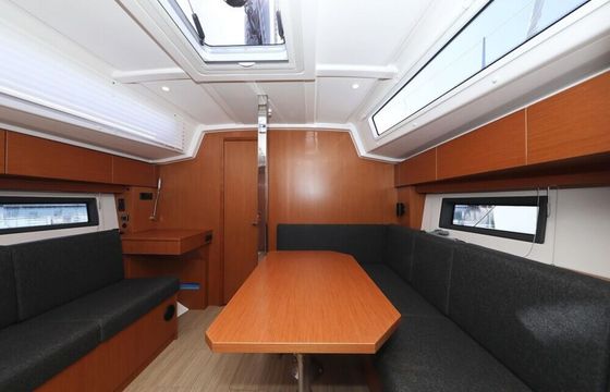 Bavaria C38 Blue Note