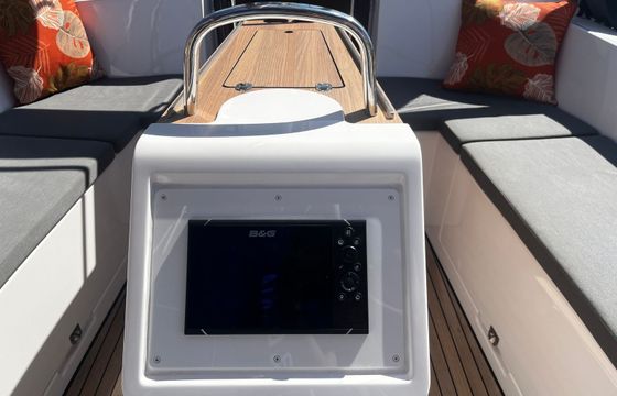 Bavaria C38 Simea