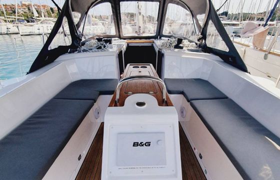 Bavaria C38 Infinity