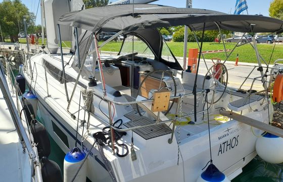 Bavaria C42 Athos