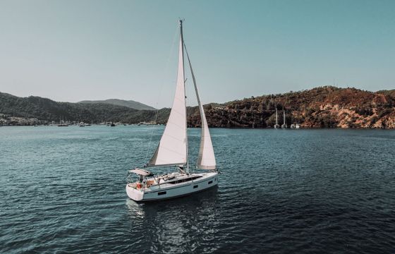 Bavaria C38 Arinna