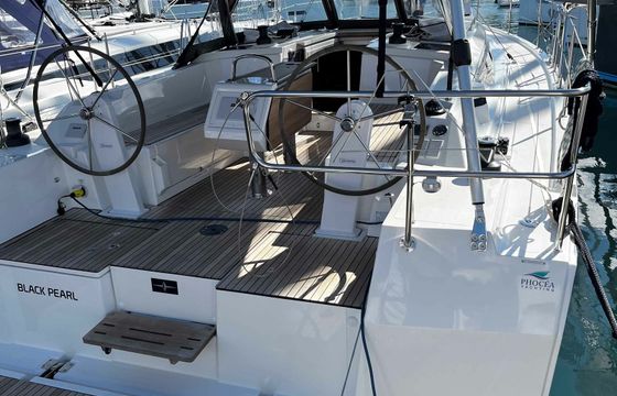 Bavaria C38 Black Pearl