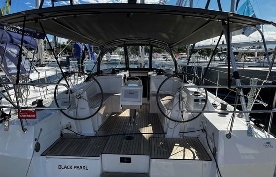 Bavaria C38 Black Pearl