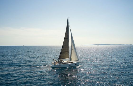 Bavaria C38 Elaia