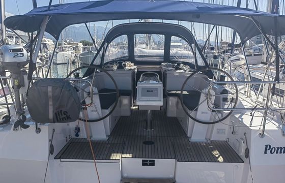 Bavaria C38 Pomena