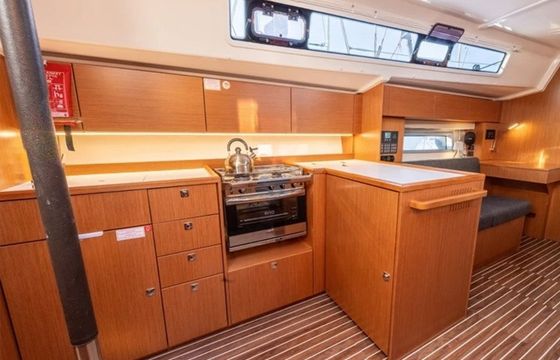 Bavaria C42 Lydia
