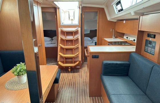 Bavaria C38 Velika Luka