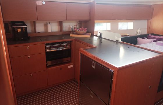 Bavaria C50 Roza Deflores 2