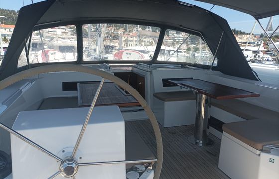 Bavaria C50 Roza Deflores 2