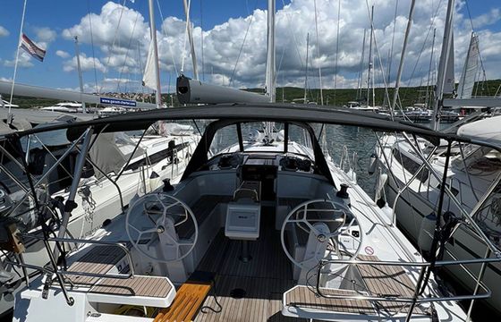 Bavaria C38 Moya