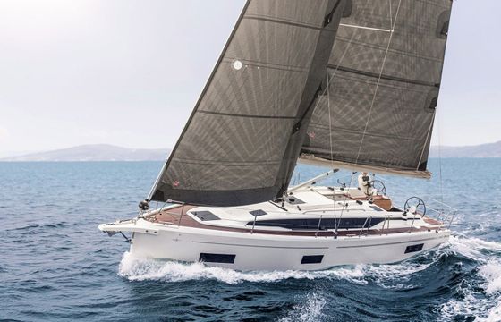 Bavaria C38 Rising Sun