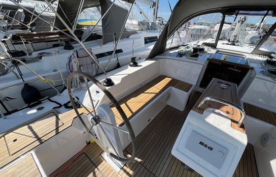 Bavaria C42 Onyx