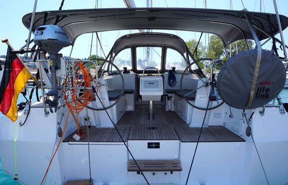Bavaria C38 Talia