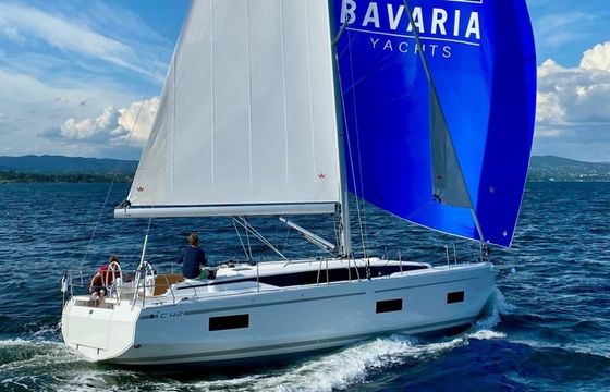 Bavaria C42 Sakura J