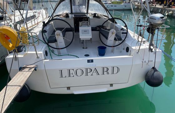 Bavaria C42 Leopard