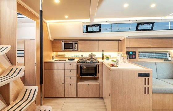 Bavaria C42 Abbie