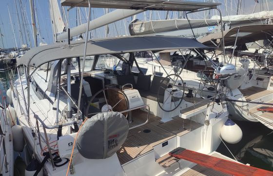 Bavaria C42 Antares