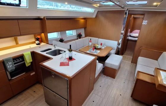 Bavaria C50 Lady Flora 3
