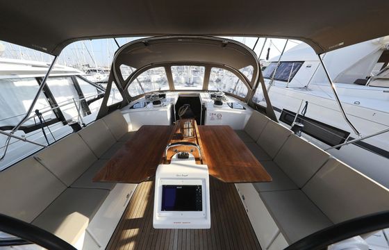 Bavaria C42 Silver Seagull