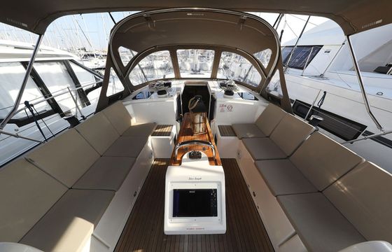 Bavaria C42 Silver Seagull